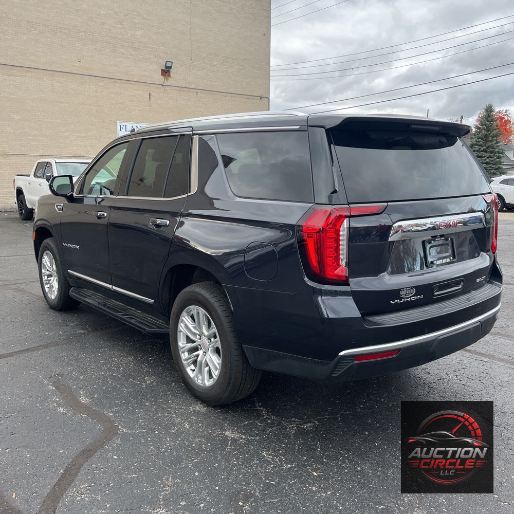 2023 GMC Yukon SLT