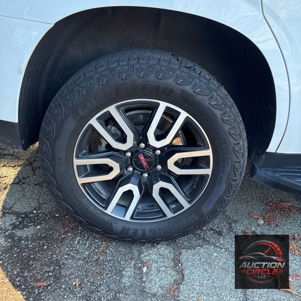 2023 GMC Yukon AT4