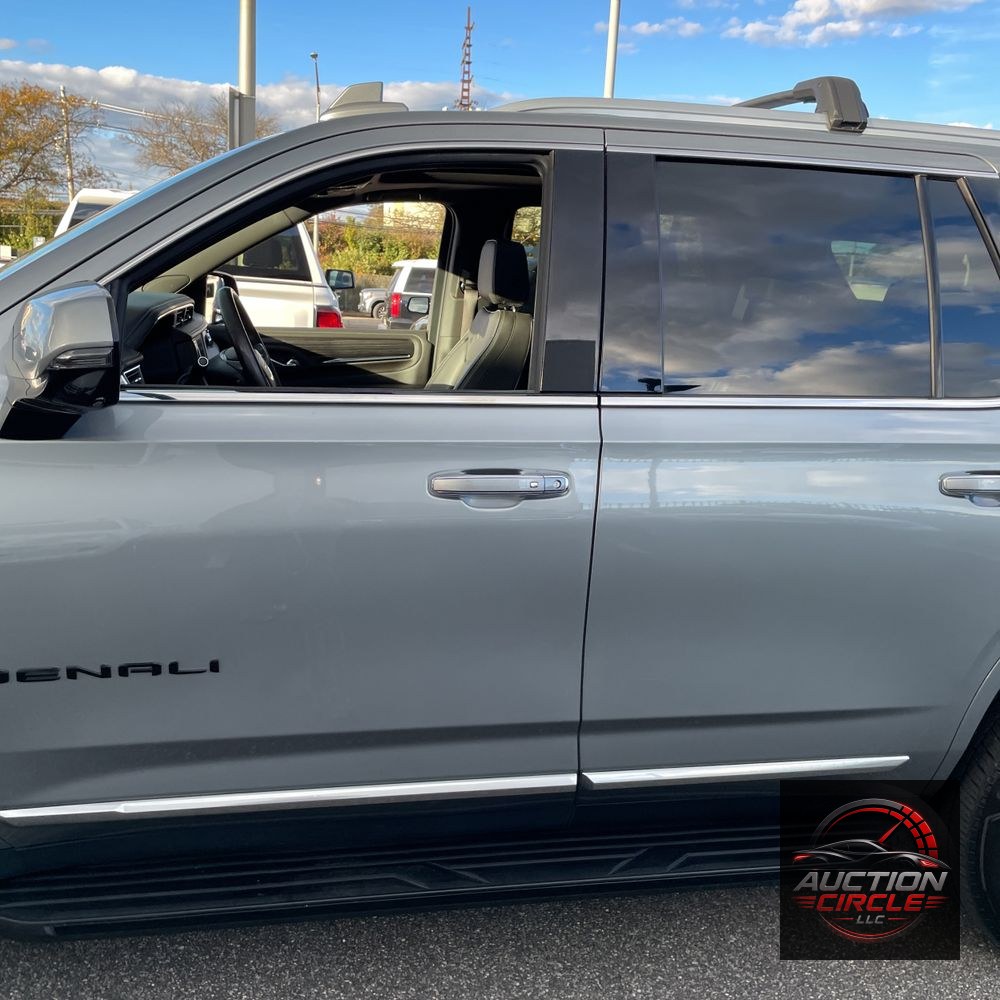 2023 GMC Yukon Denali
