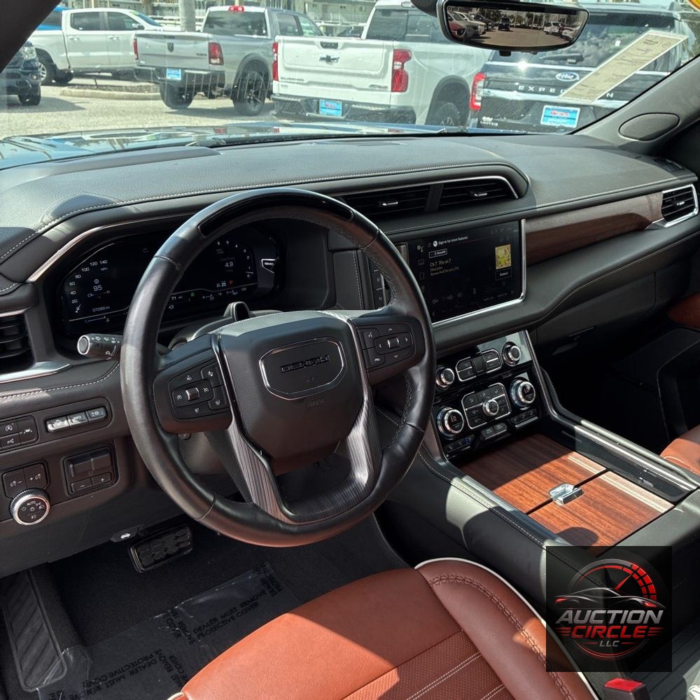 2023 GMC Yukon Denali Ultimate