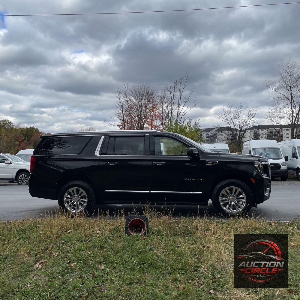 2023 GMC Yukon XL SLT