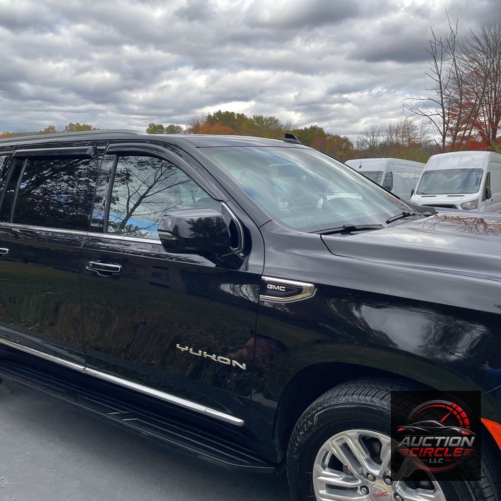 2023 GMC Yukon XL SLT
