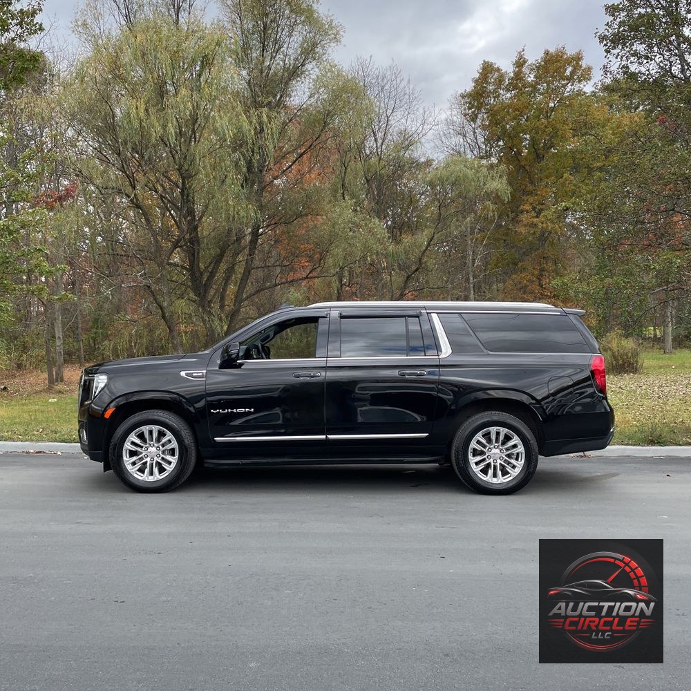 2023 GMC Yukon XL SLT