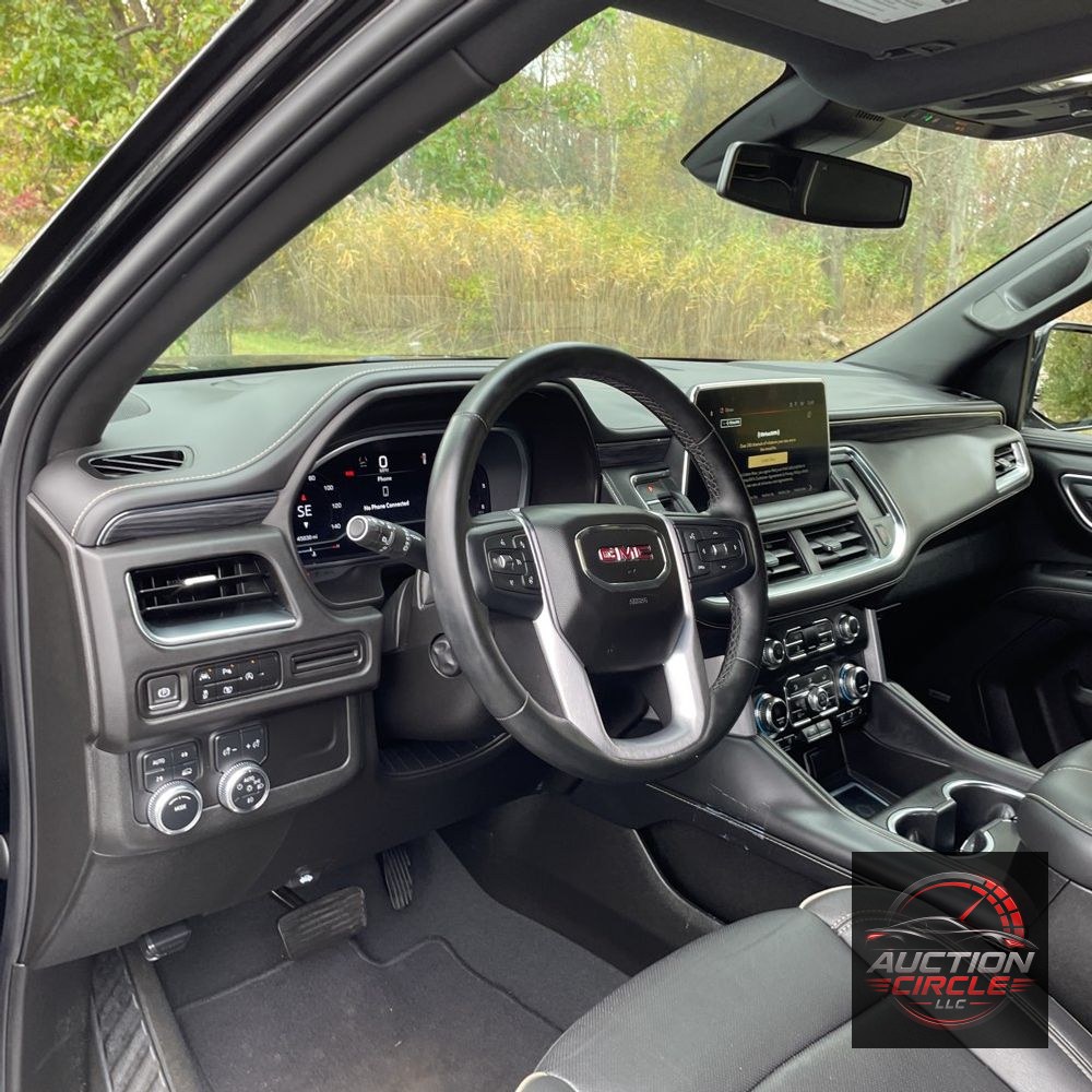 2023 GMC Yukon XL SLT