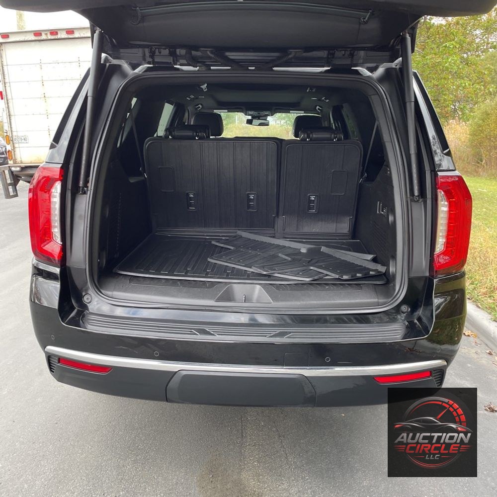2023 GMC Yukon XL SLT