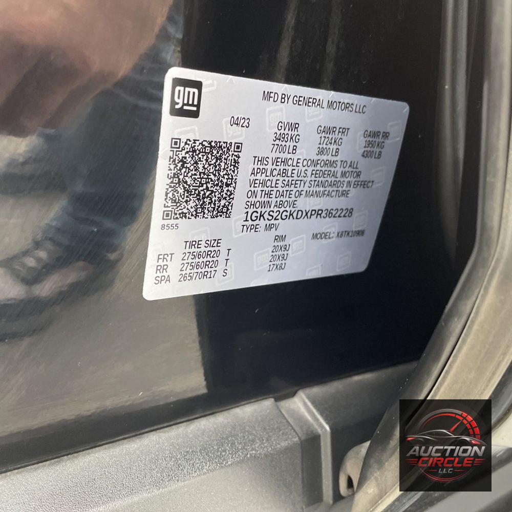 2023 GMC Yukon XL SLT
