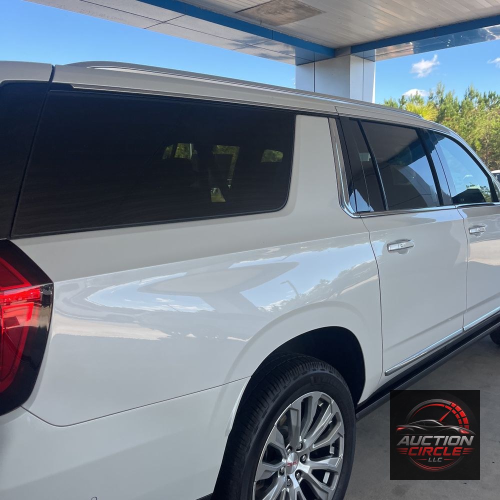 2023 GMC Yukon XL Denali