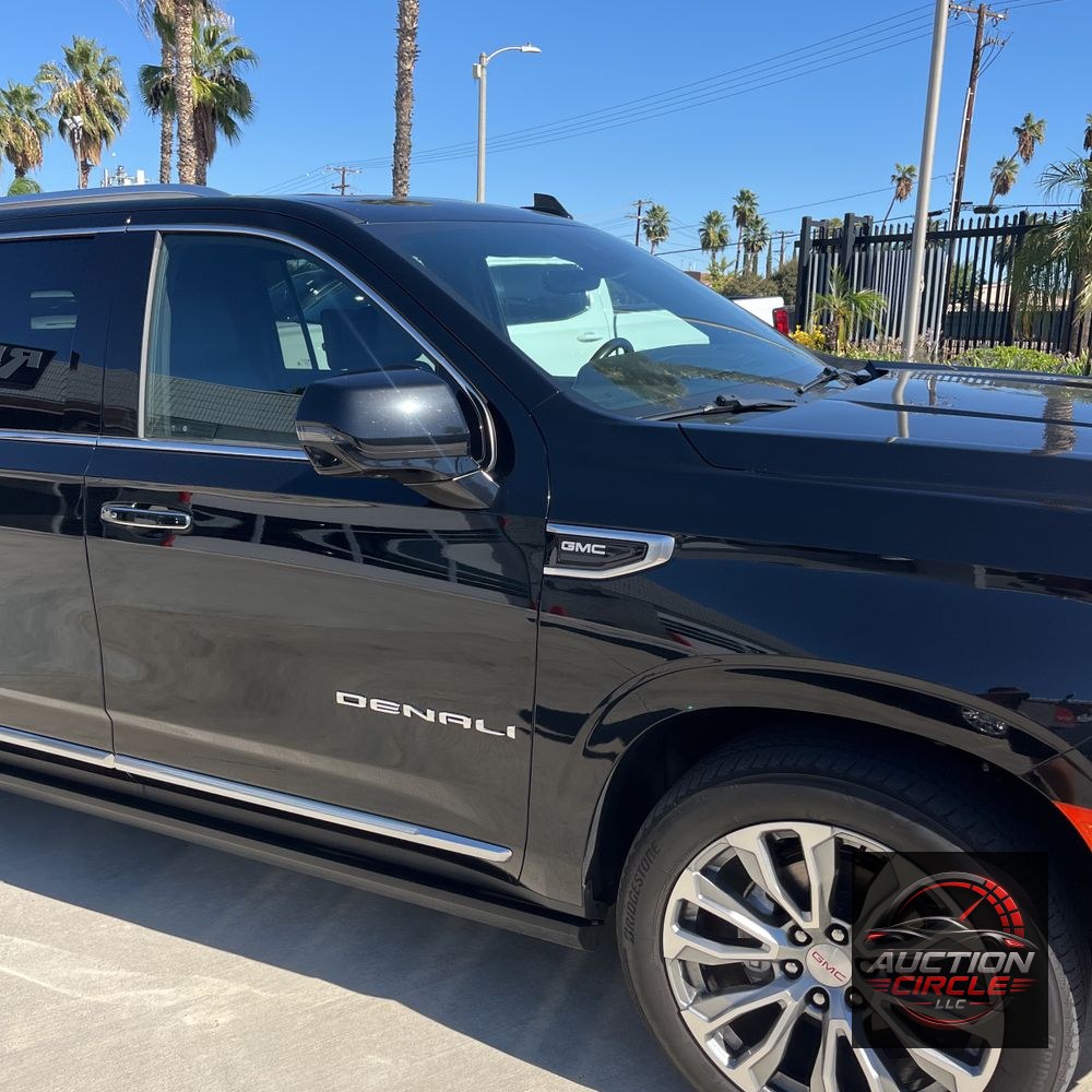 2023 GMC Yukon XL Denali