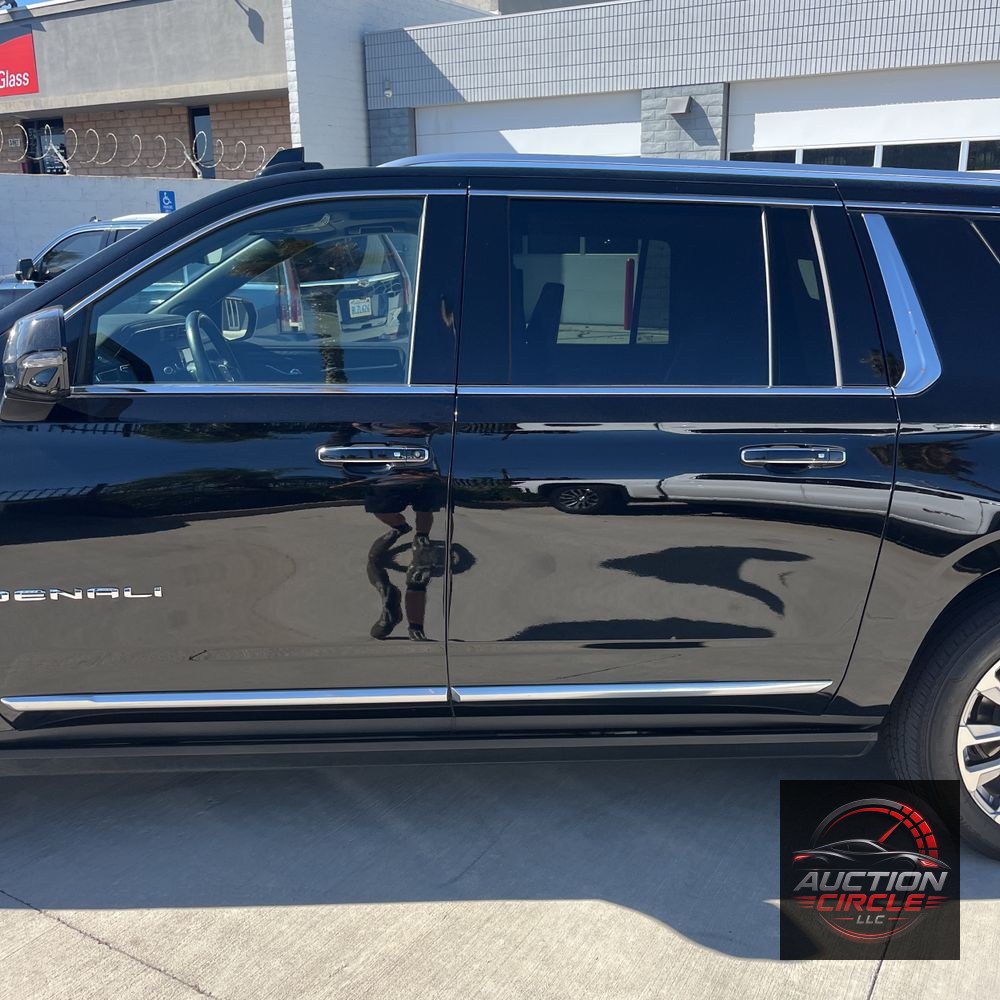 2023 GMC Yukon XL Denali