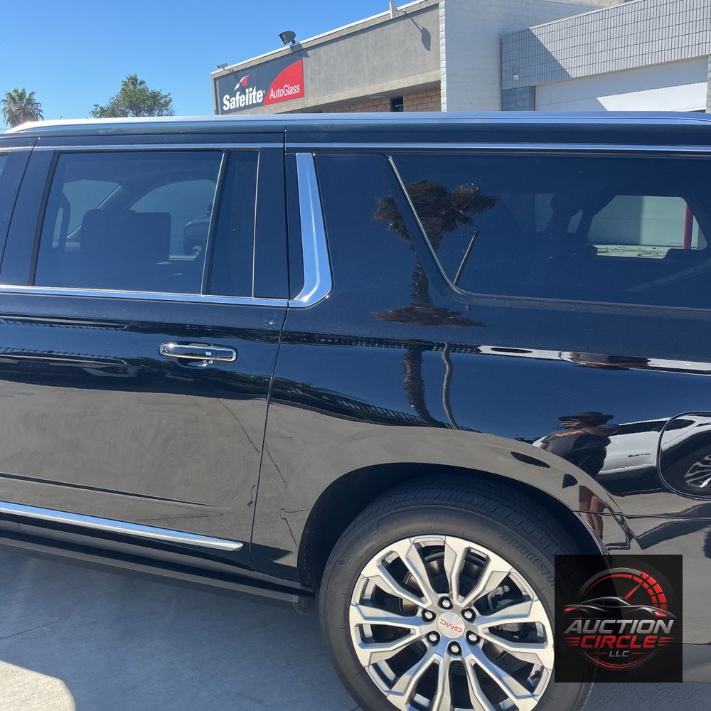 2023 GMC Yukon XL Denali