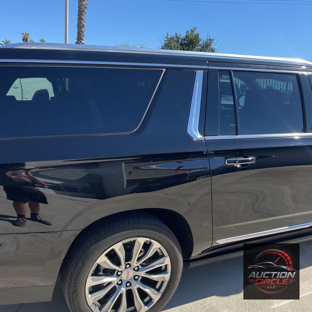 2023 GMC Yukon XL Denali