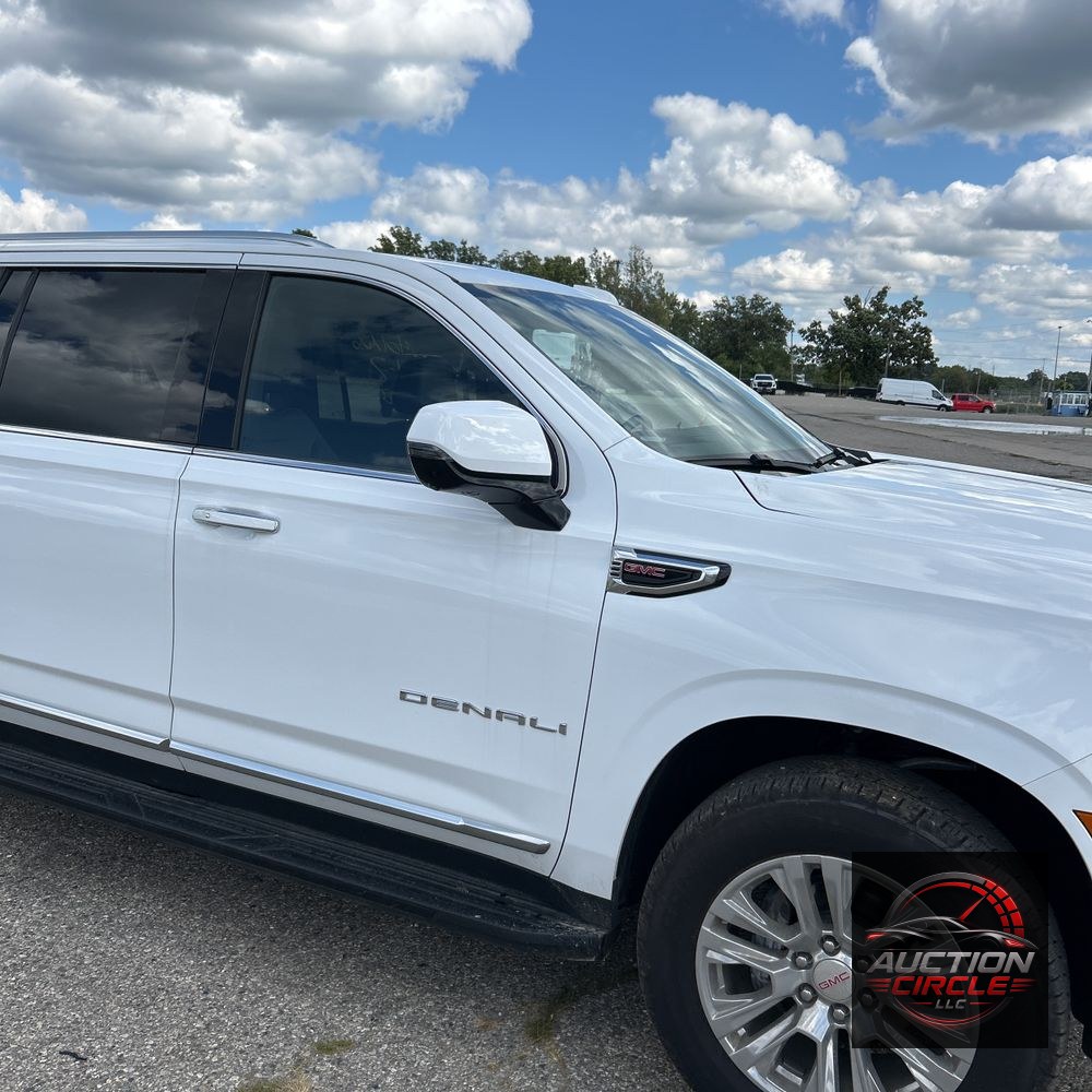 2025 GMC Yukon XL Denali