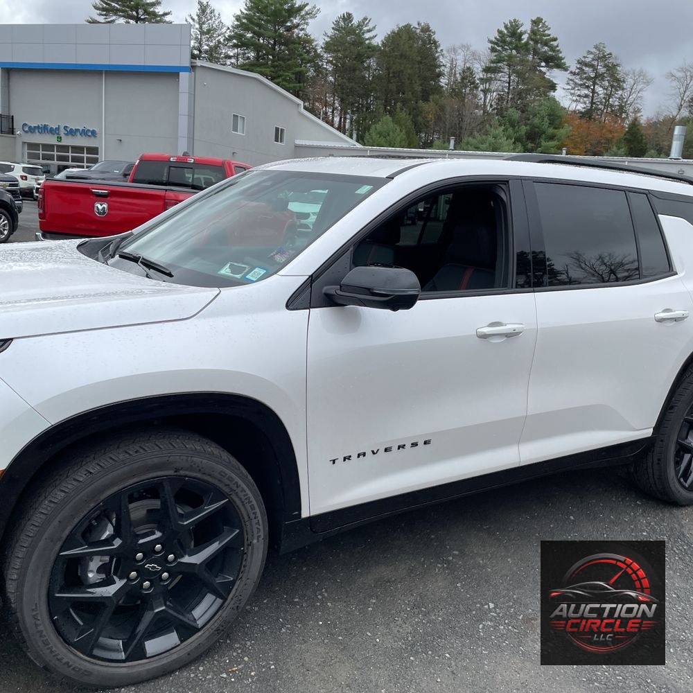 2025 Chevrolet Traverse RS