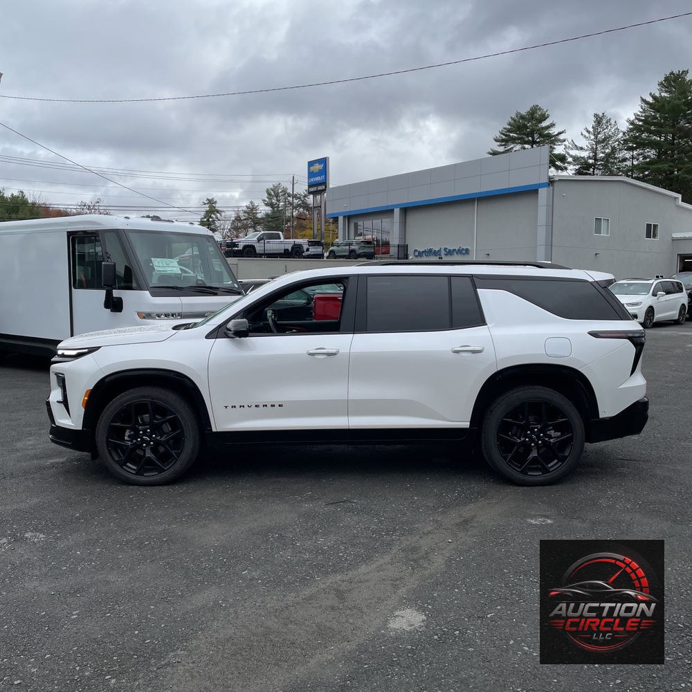 2025 Chevrolet Traverse RS