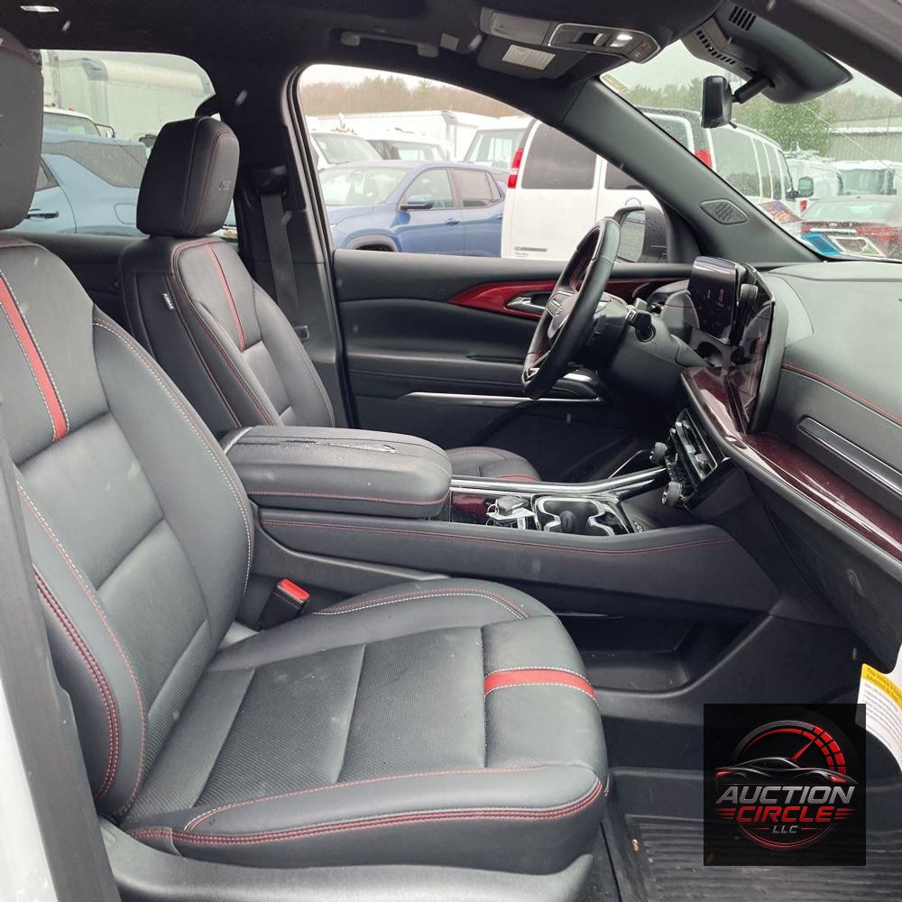 2025 Chevrolet Traverse RS