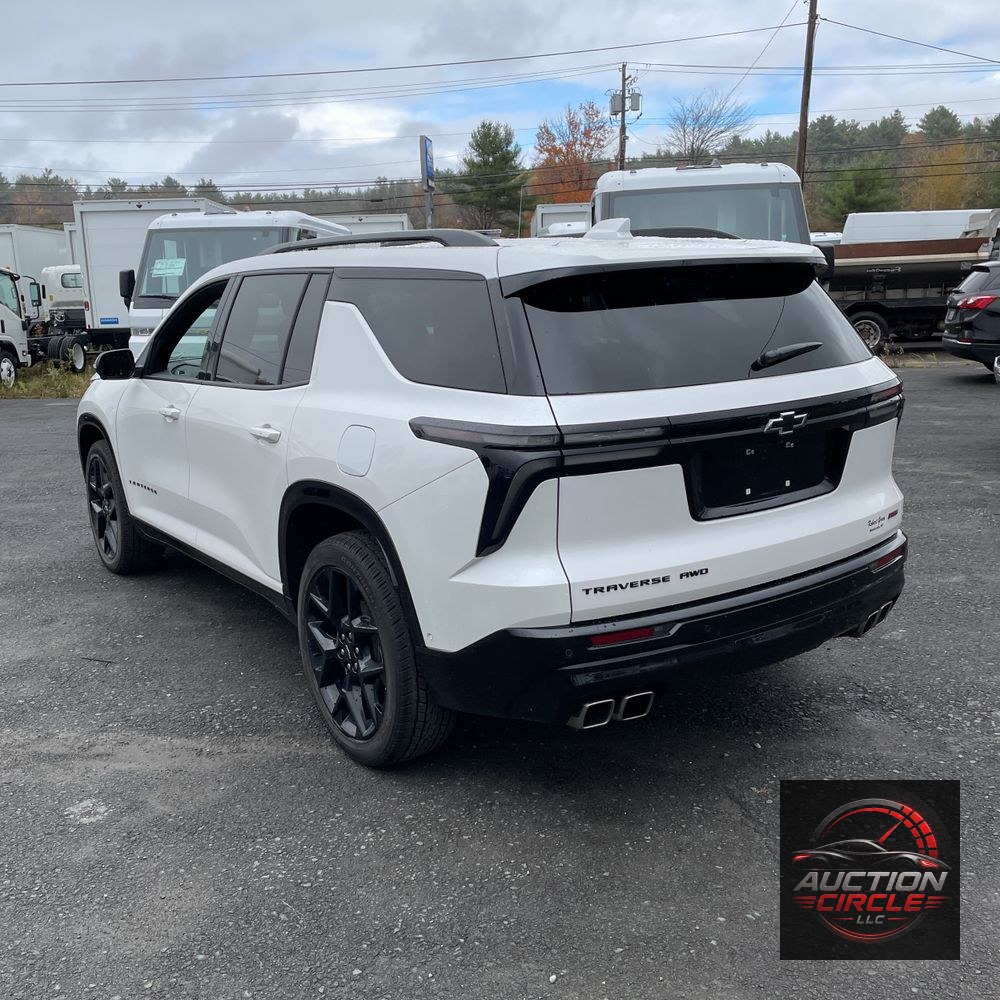 2025 Chevrolet Traverse RS