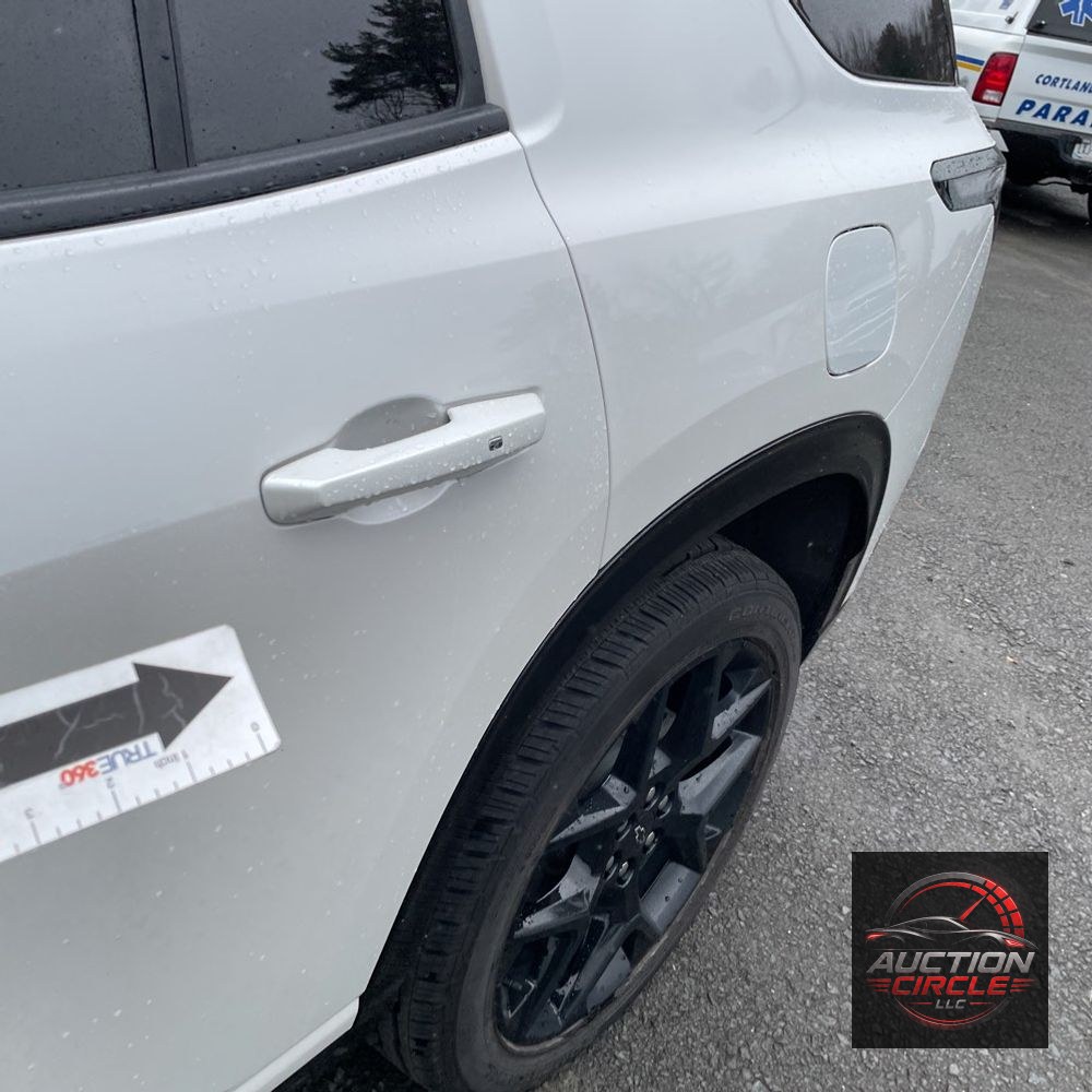 2025 Chevrolet Traverse RS