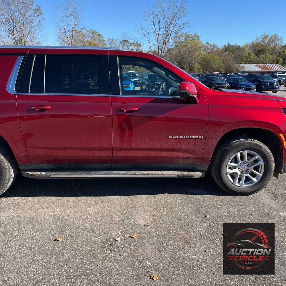 2025 Chevrolet Suburban LT