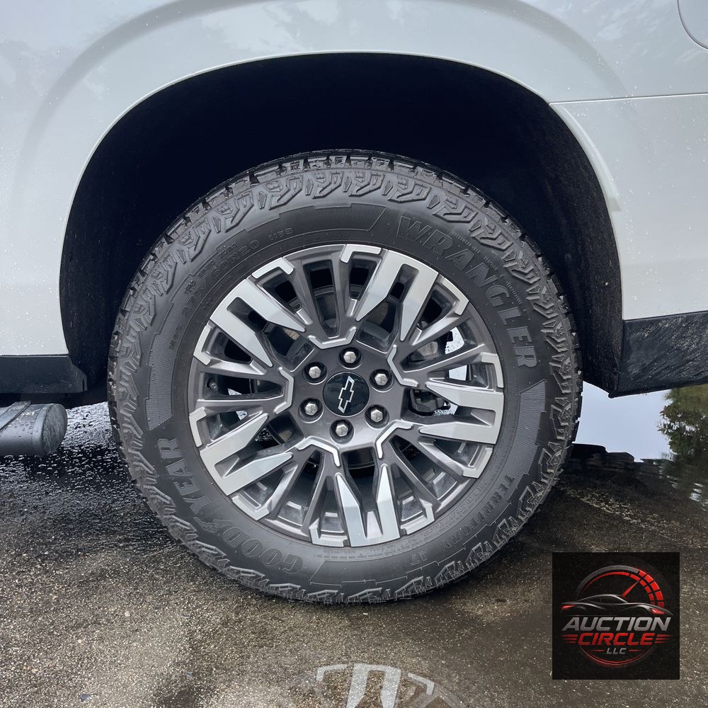 2025 Chevrolet Suburban Z71