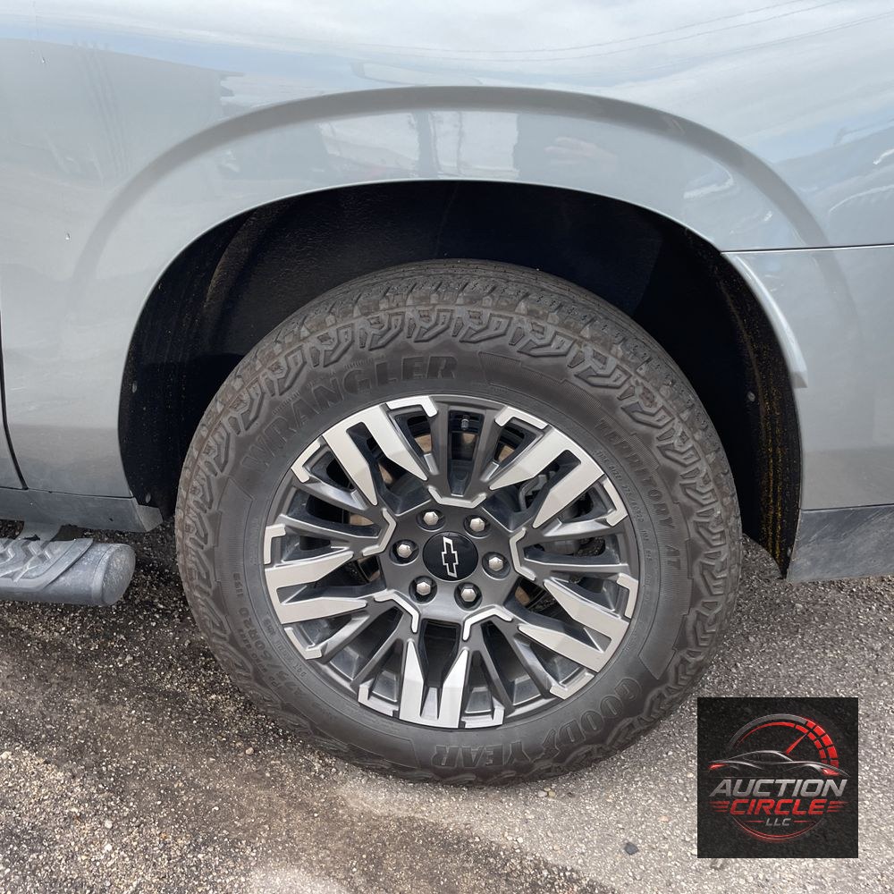 2025 Chevrolet Suburban Z71