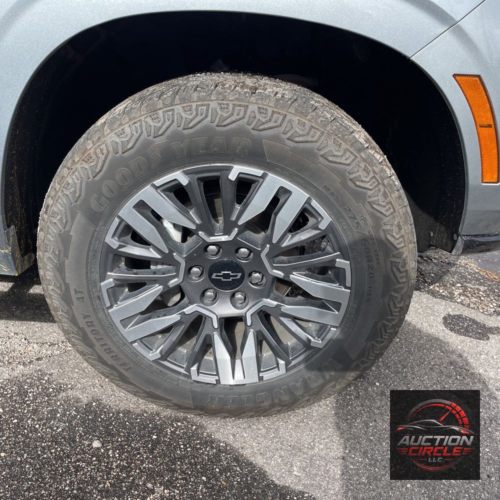 2025 Chevrolet Suburban Z71