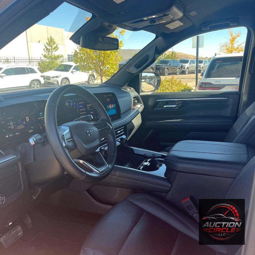 2025 Chevrolet Suburban Z71