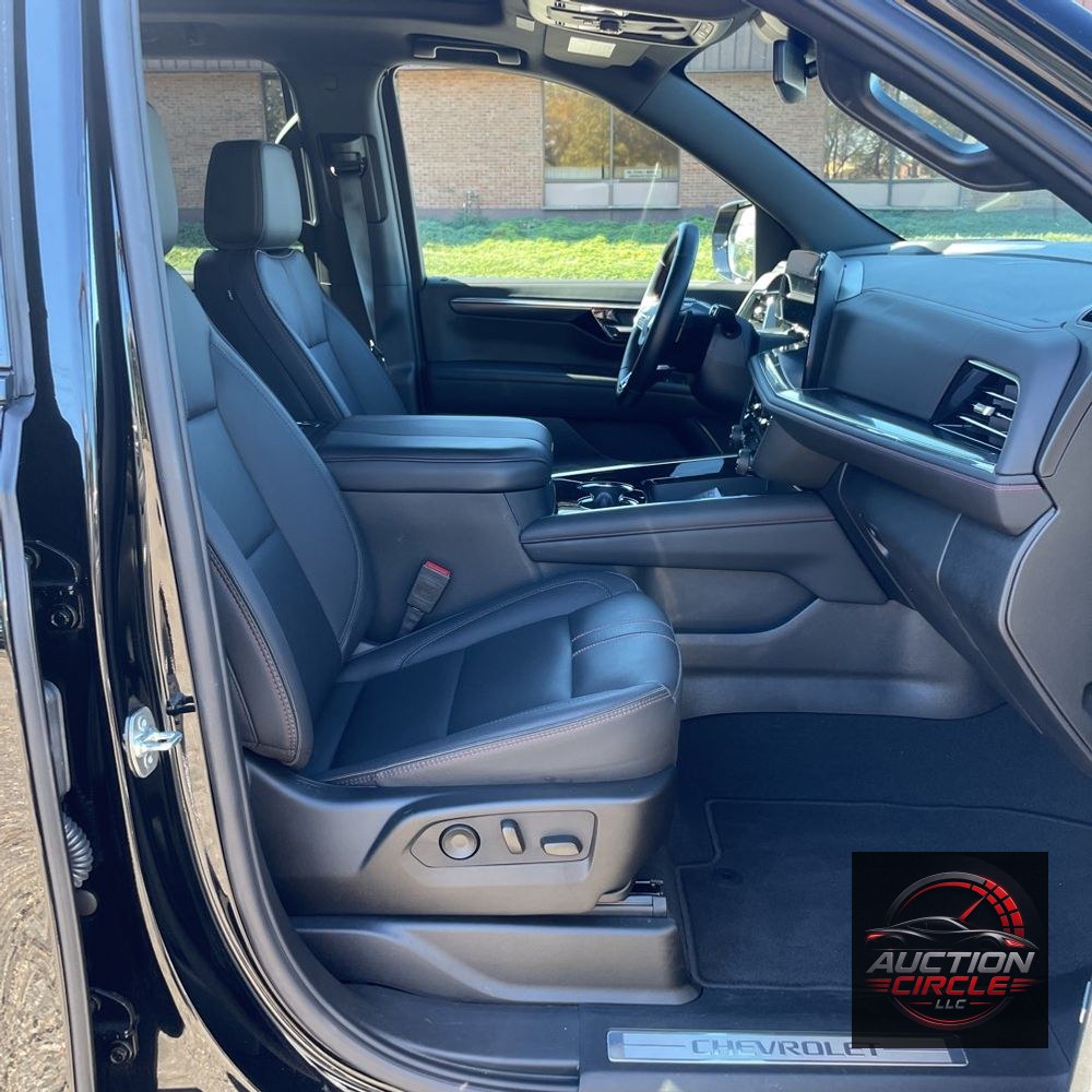 2025 Chevrolet Tahoe RST