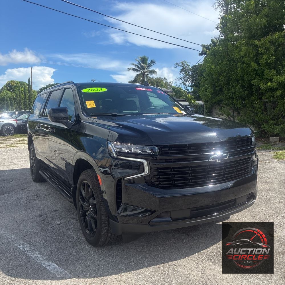 2023 Chevrolet Suburban RST