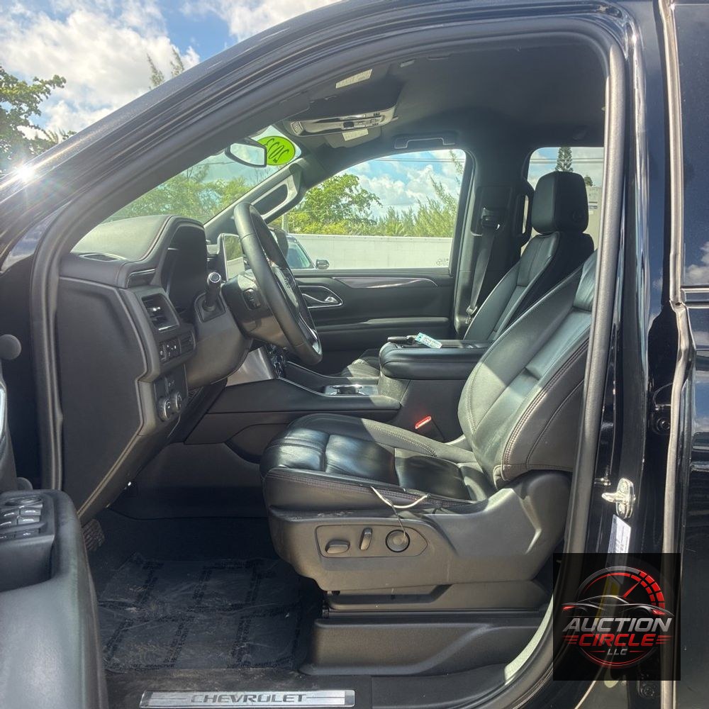 2023 Chevrolet Suburban RST