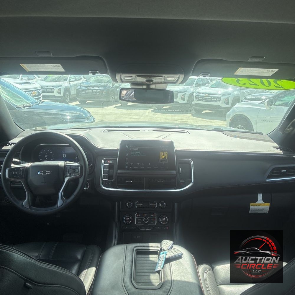 2023 Chevrolet Suburban RST