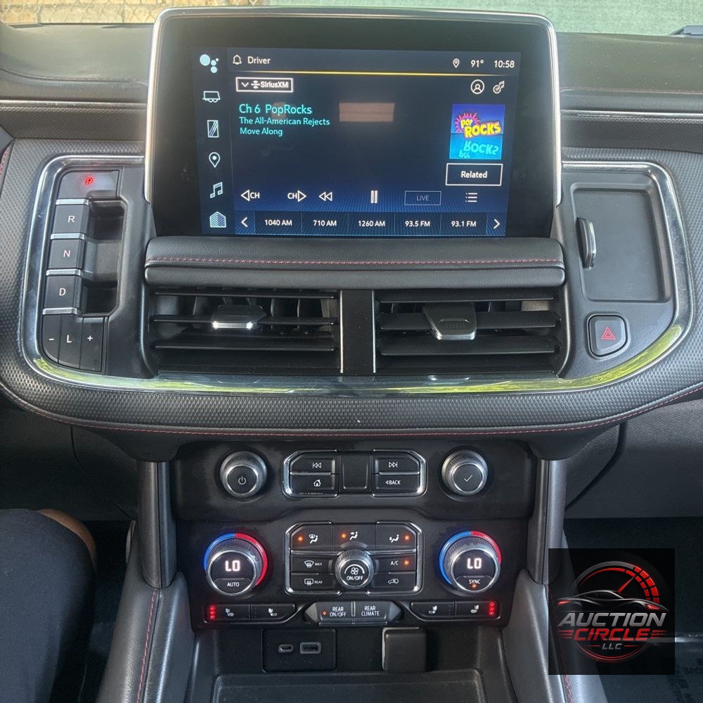 2023 Chevrolet Suburban RST