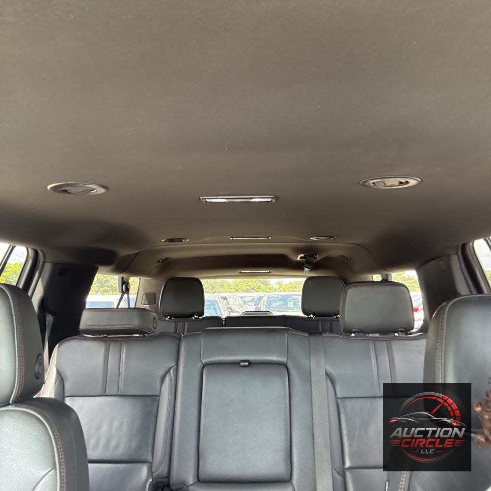 2023 Chevrolet Suburban RST