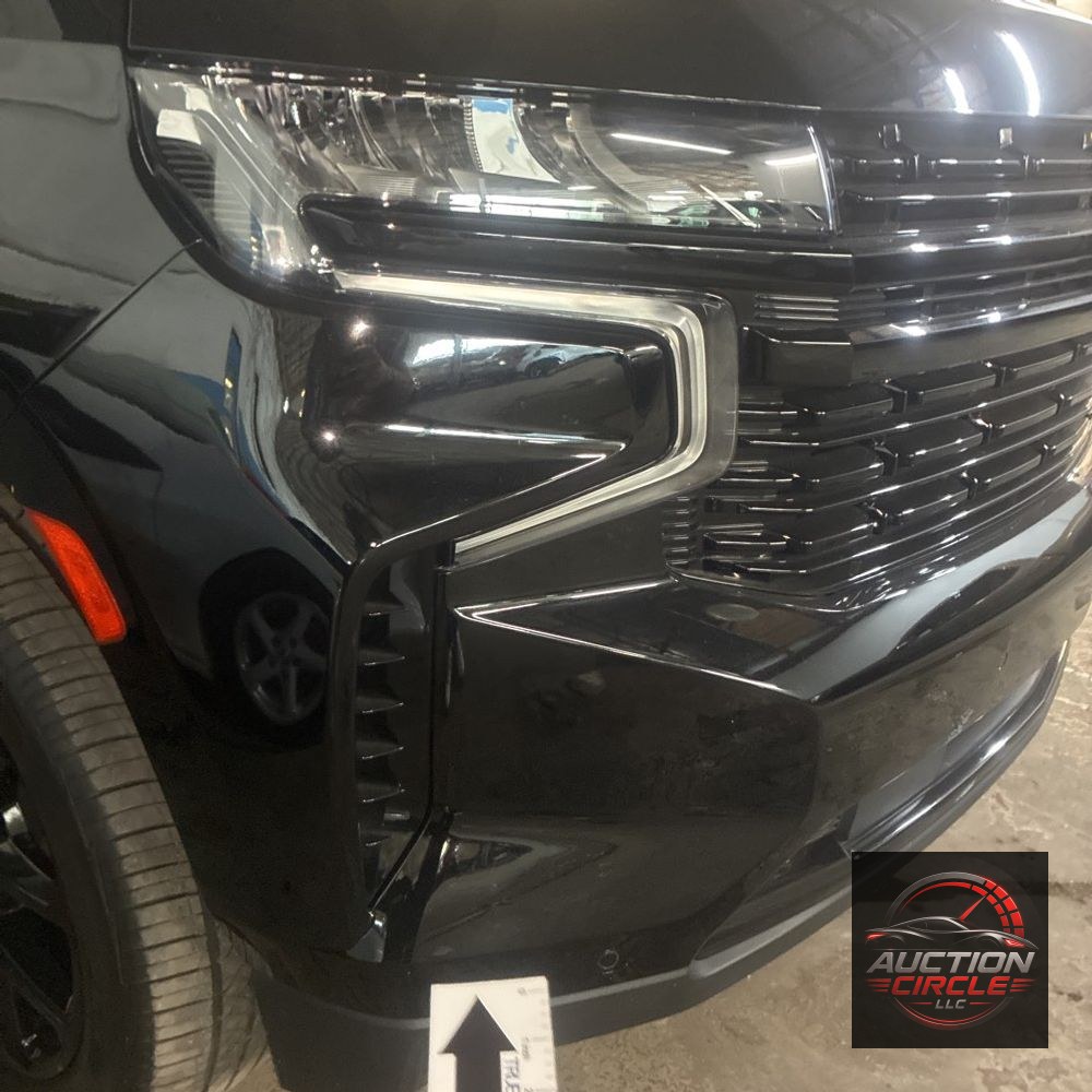 2023 Chevrolet Suburban RST