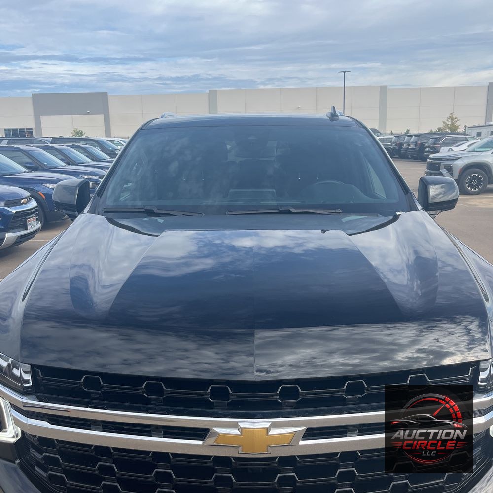 2024 Chevrolet Suburban LS