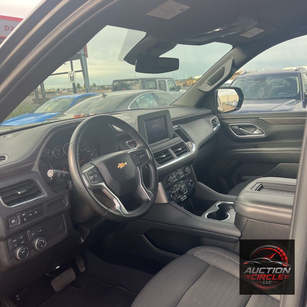 2024 Chevrolet Suburban LS
