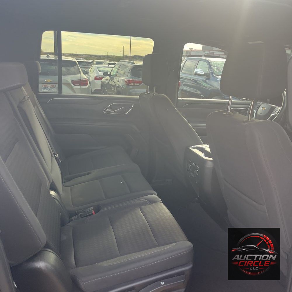 2024 Chevrolet Suburban LS
