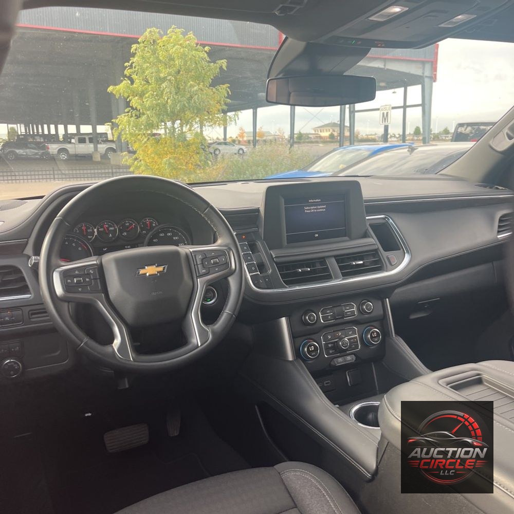2024 Chevrolet Suburban LS