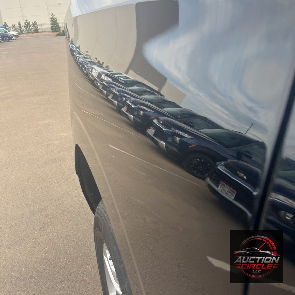 2024 Chevrolet Suburban LS