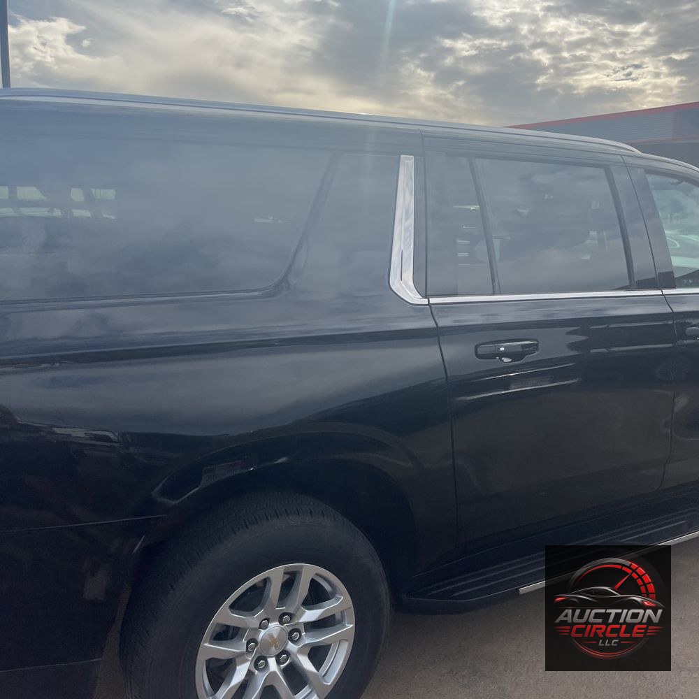 2024 Chevrolet Suburban LS