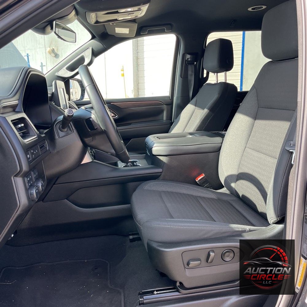 2024 Chevrolet Suburban LS