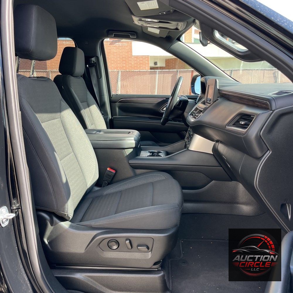 2024 Chevrolet Suburban LS
