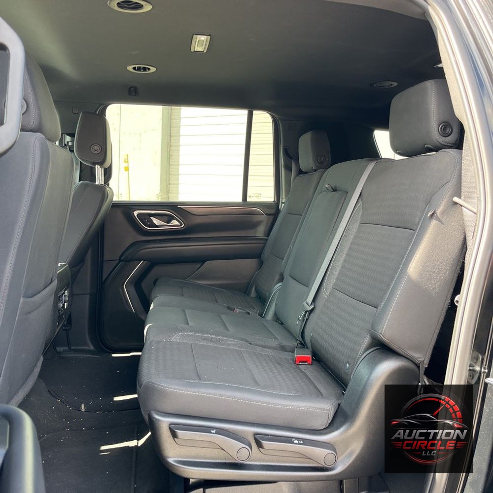 2024 Chevrolet Suburban LS