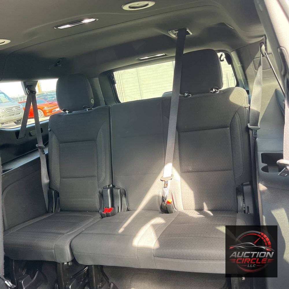 2024 Chevrolet Suburban LS