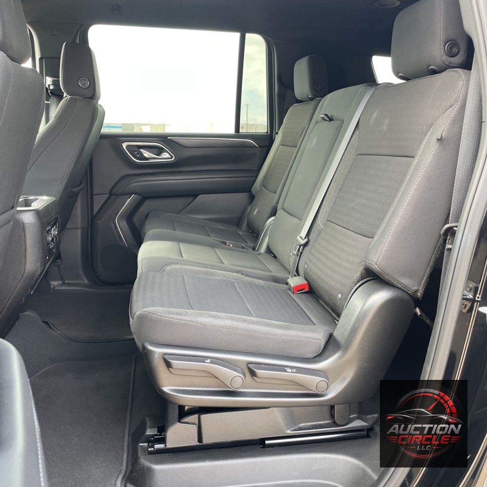 2024 Chevrolet Suburban LS