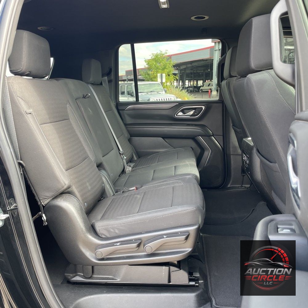 2024 Chevrolet Suburban LS