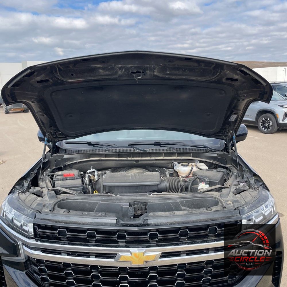 2024 Chevrolet Suburban LS