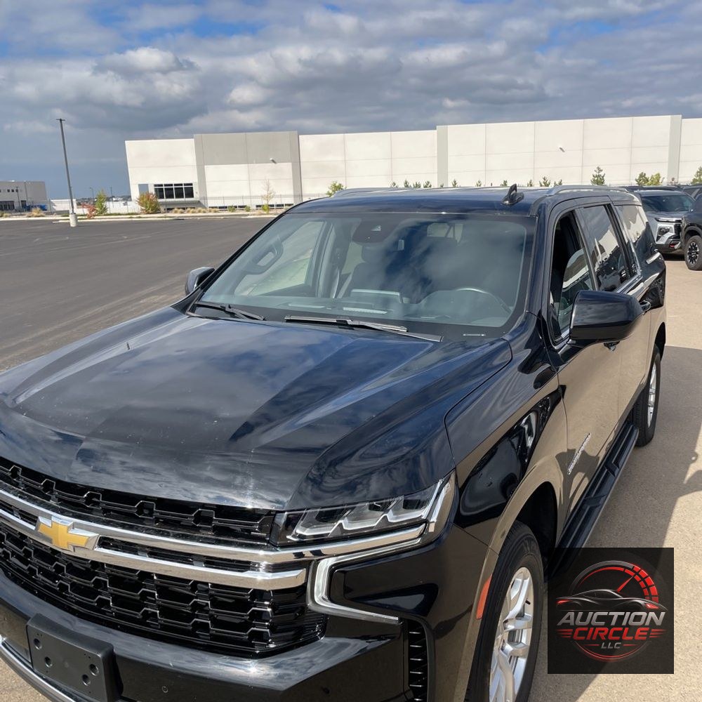 2024 Chevrolet Suburban LS
