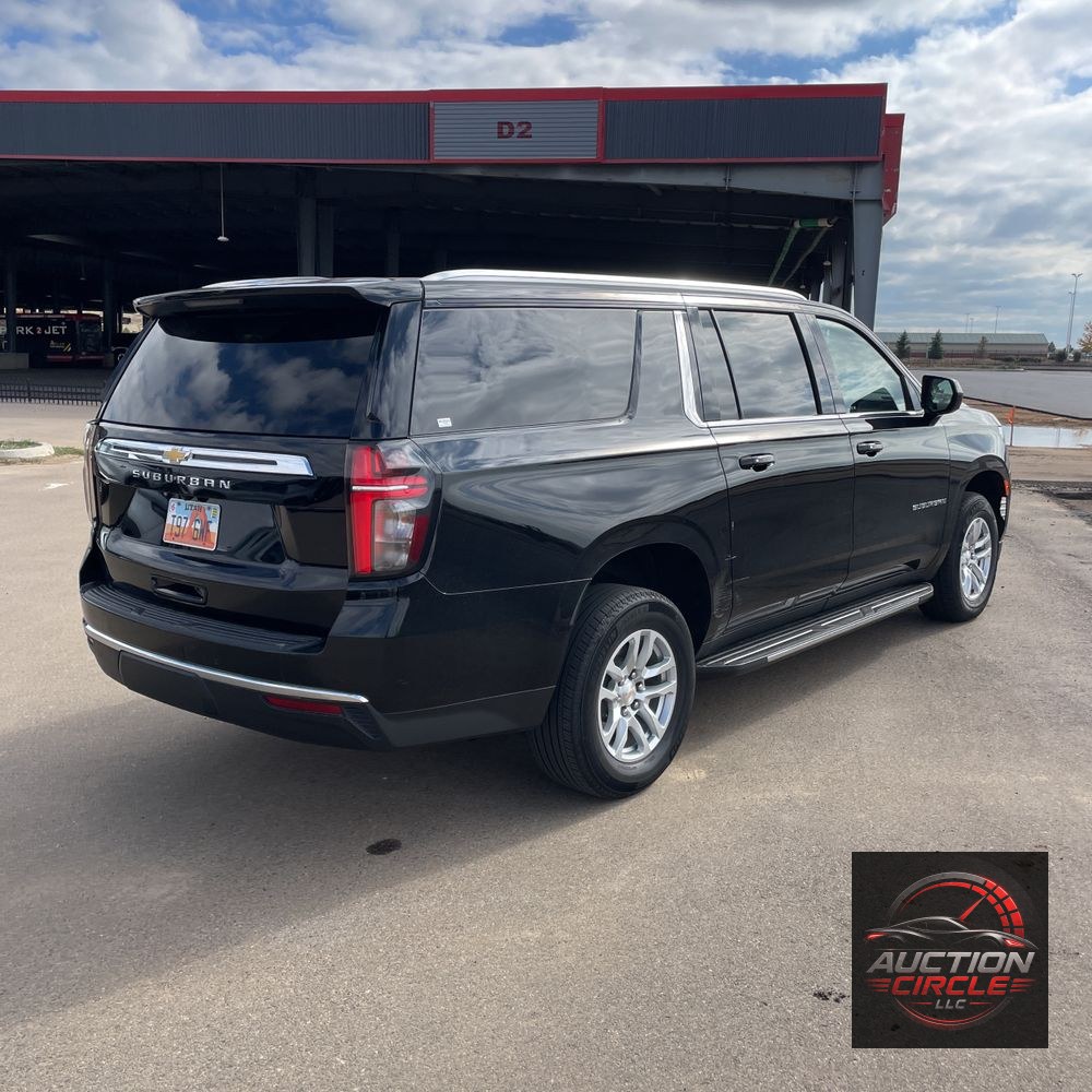 2024 Chevrolet Suburban LS