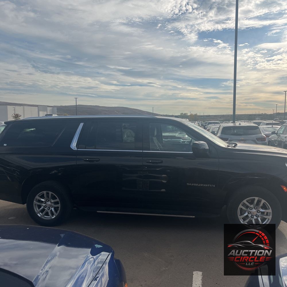 2024 Chevrolet Suburban LS