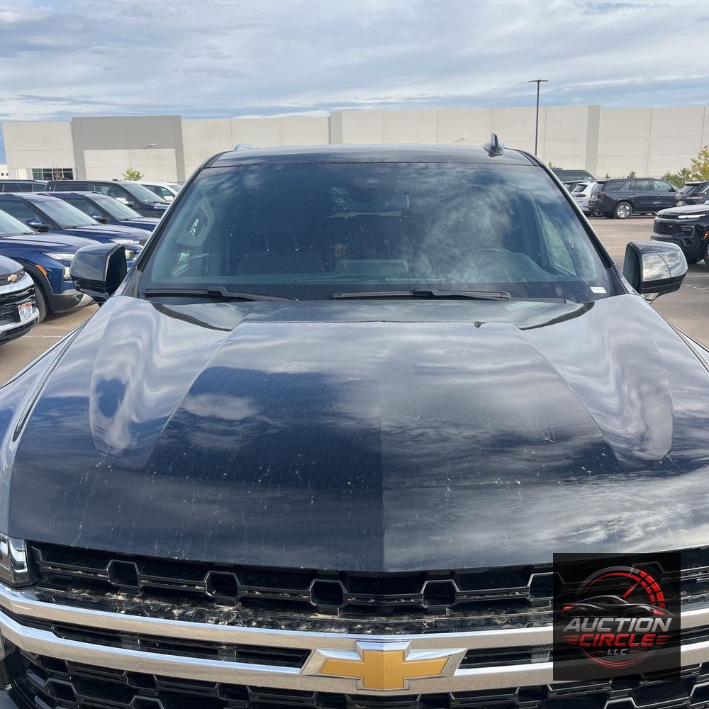 2024 Chevrolet Suburban LS